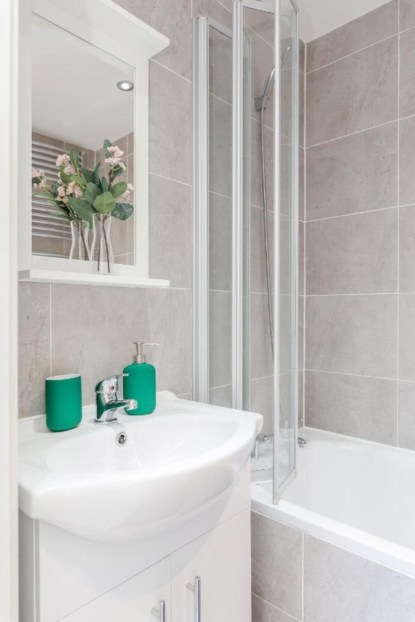 2 Bedrooms Serviced Apartment Excel Exhibition Centre, O2 Arena, Stratford Olympic City, Forest Gate, Central Londýn Exteriér fotografie